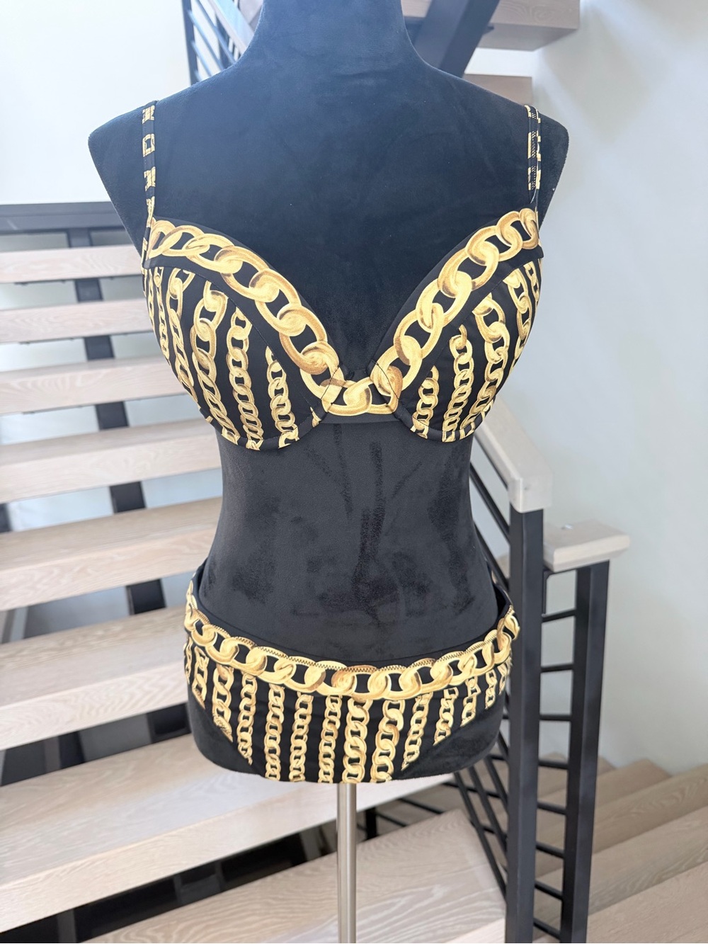 Gottex pandora Box Black & Gold Chain Print Underwire Bikini Swimsuit size 16 - Picture 4 of 8